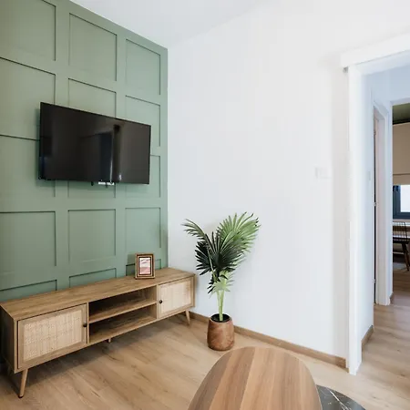 Apartament Canvas Color Your *