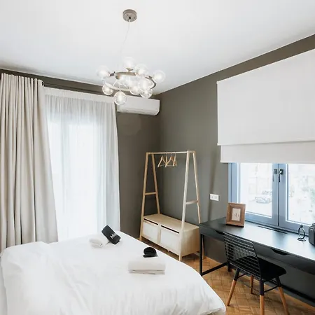 Canvas Color Your * Wolos