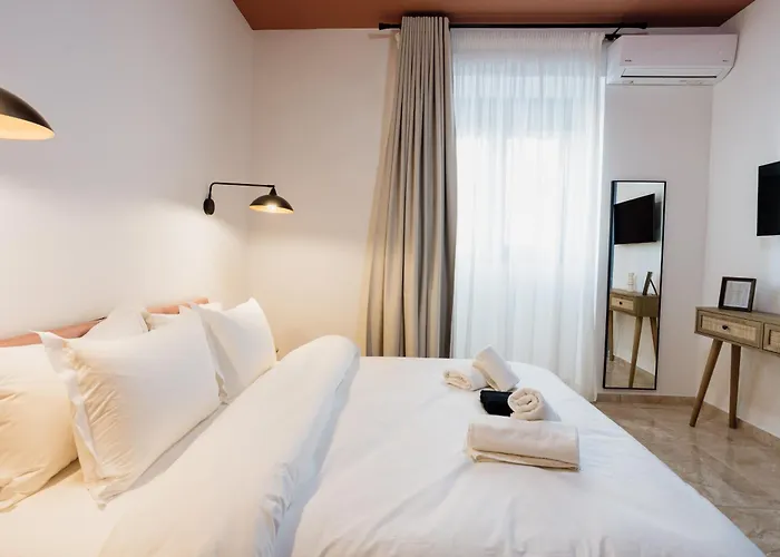 Apartman Canvas Color Your *