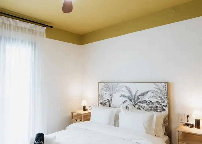 Canvas Color Your Volos